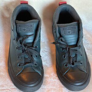 EUC Converse Chuck Taylor All Star Street Mid Top Leather Sneakers Junior Size 3